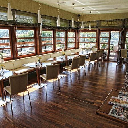 Hotel Pavla Piestany Bagian luar foto