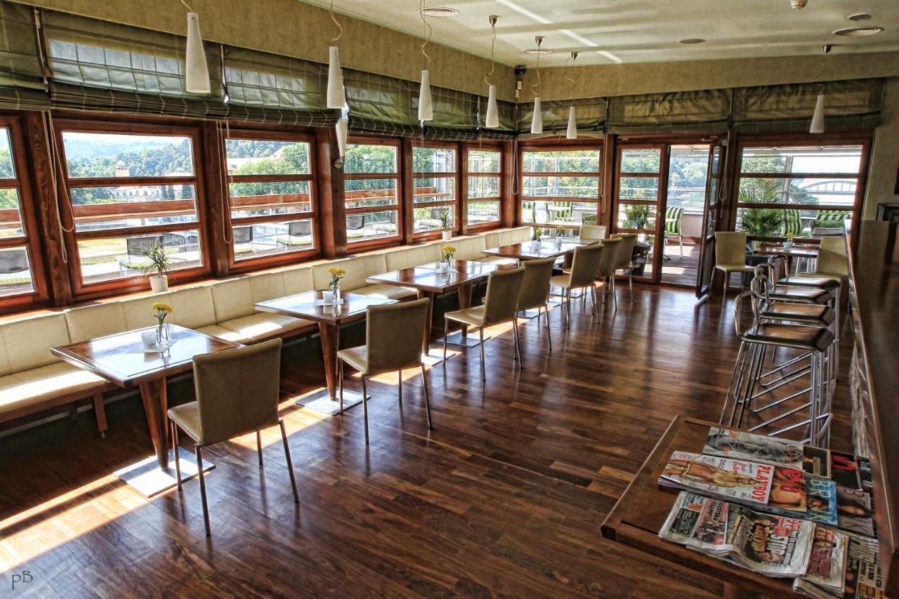 Hotel Pavla Piestany Bagian luar foto