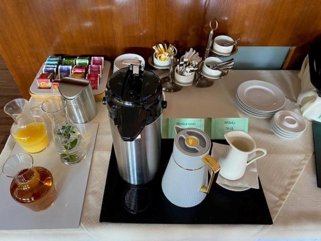 Hotel Pavla Piestany Bagian luar foto